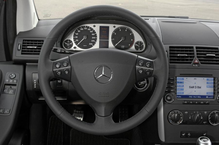  Mercedes-Benz A-Class 3-Door 2004 года  (фото 12 из 138)